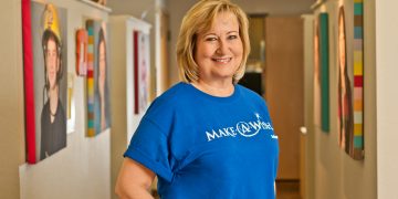 Elizabeth Reich: Leading to Change Lives